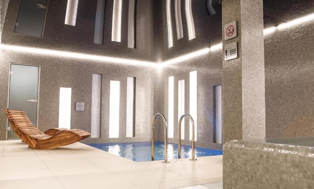 Hotel Weneda Opole Esterno foto